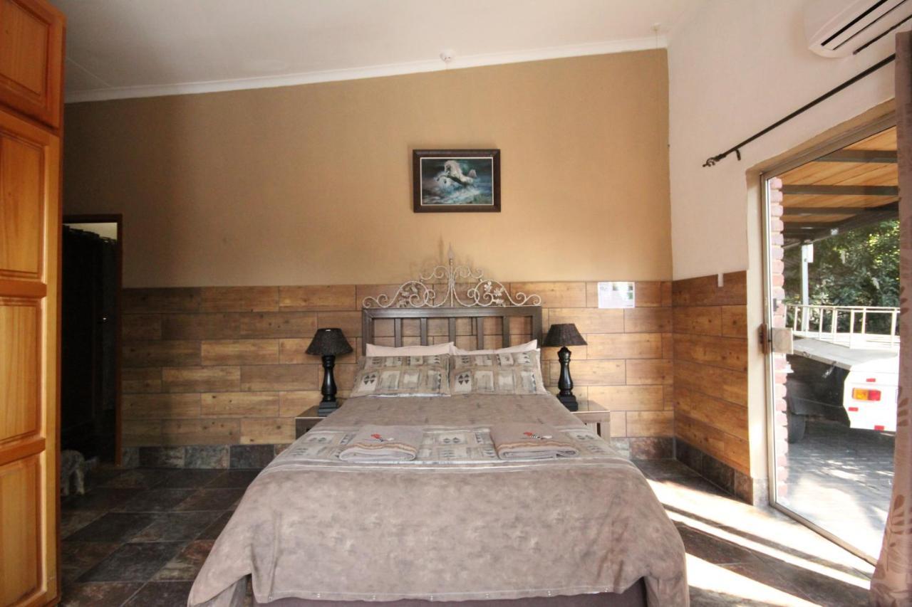 Ingwe Guesthouse Mbombela Exteriör bild